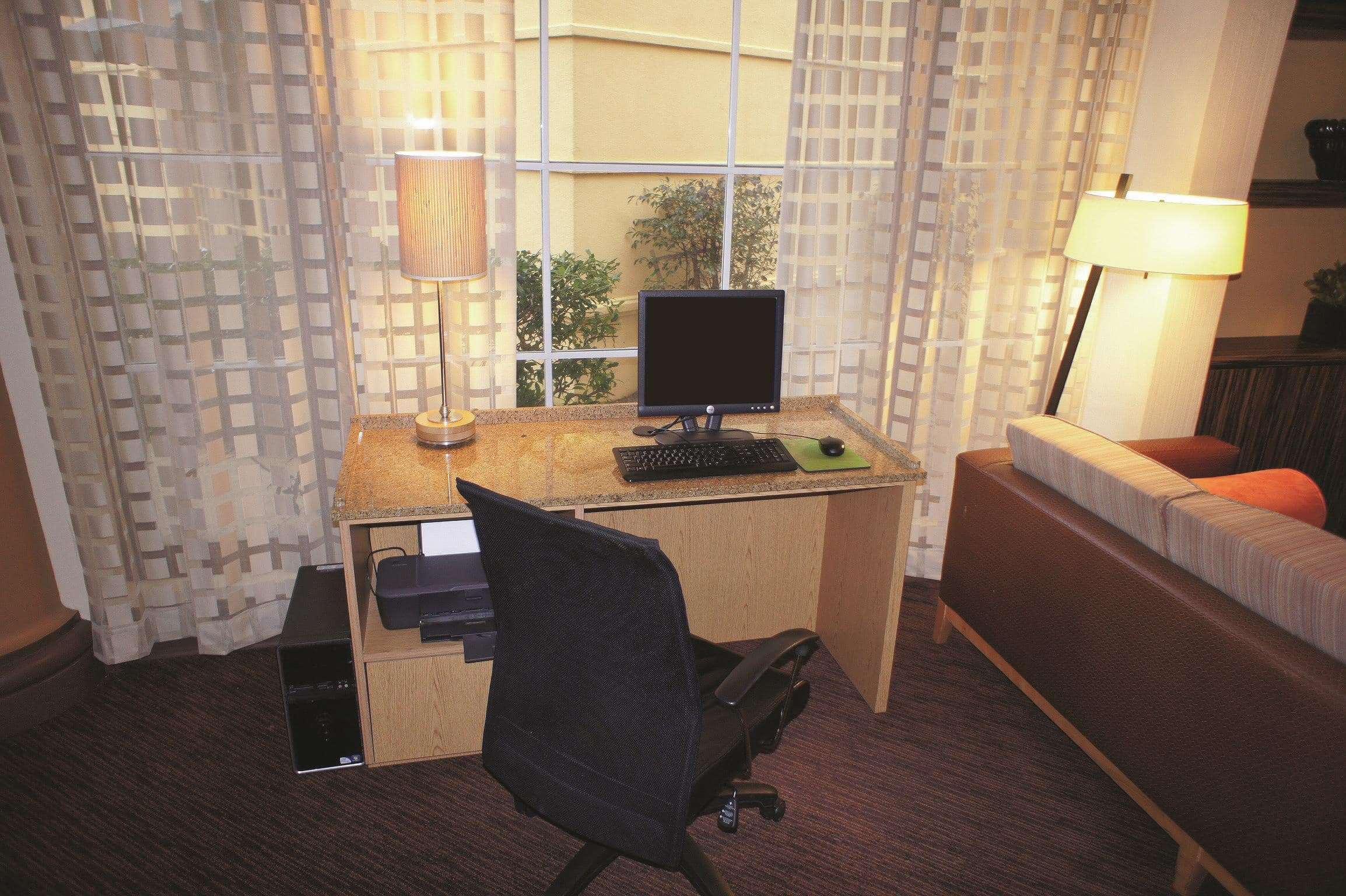 Готель La Quinta By Wyndham Raleigh/Durham Southpoint Екстер'єр фото