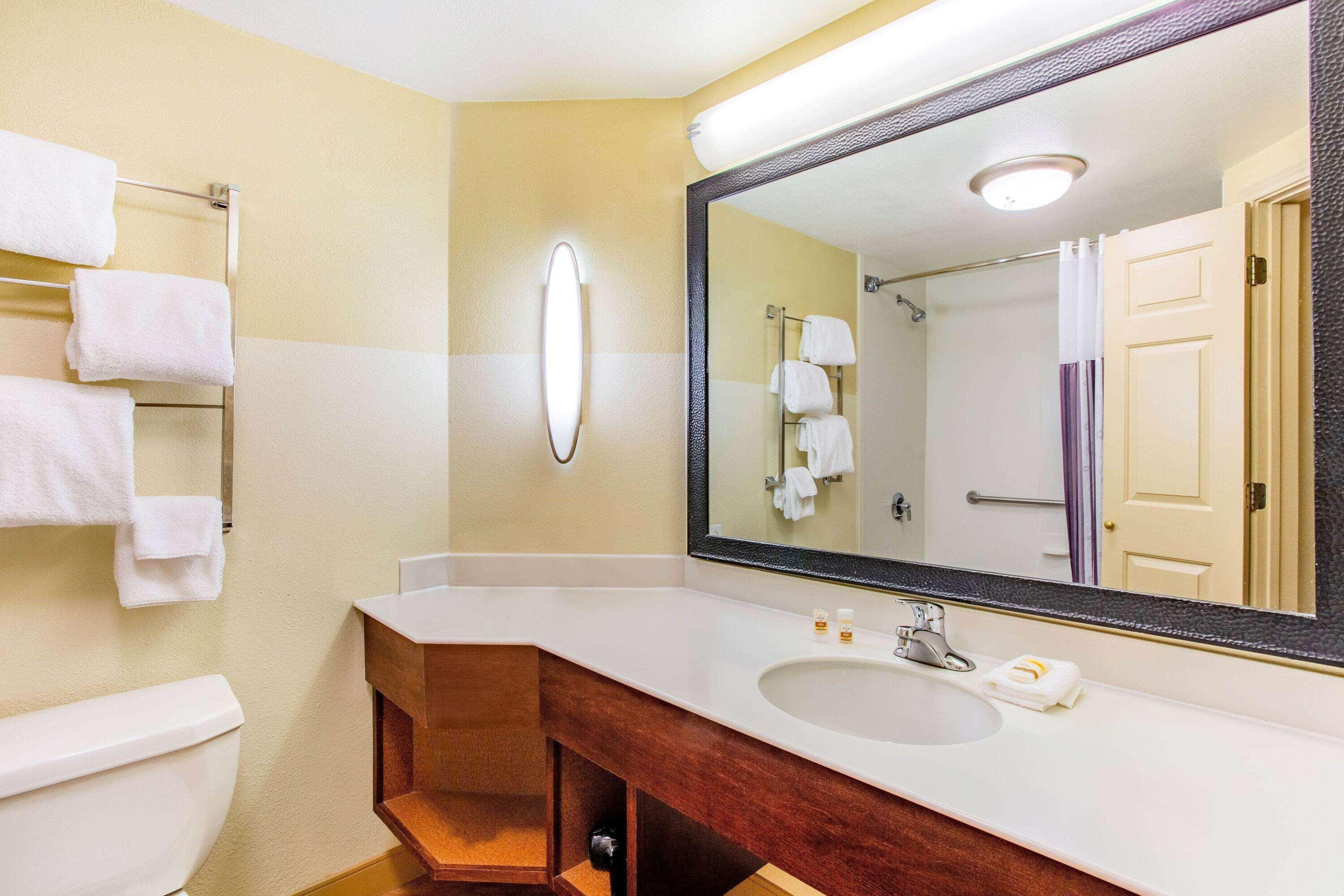 Готель La Quinta By Wyndham Raleigh/Durham Southpoint Екстер'єр фото
