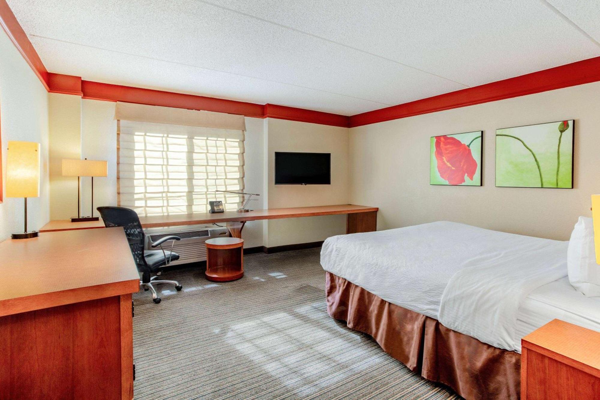 Готель La Quinta By Wyndham Raleigh/Durham Southpoint Екстер'єр фото